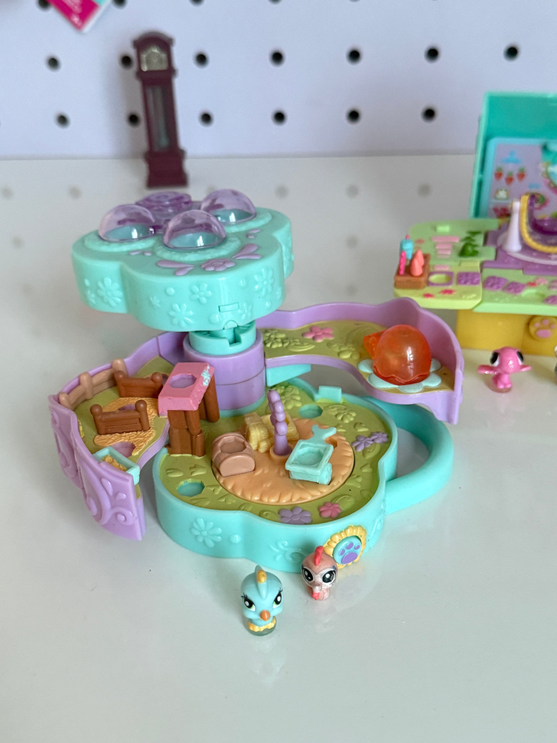LPS Teeniest Tiniest playsets