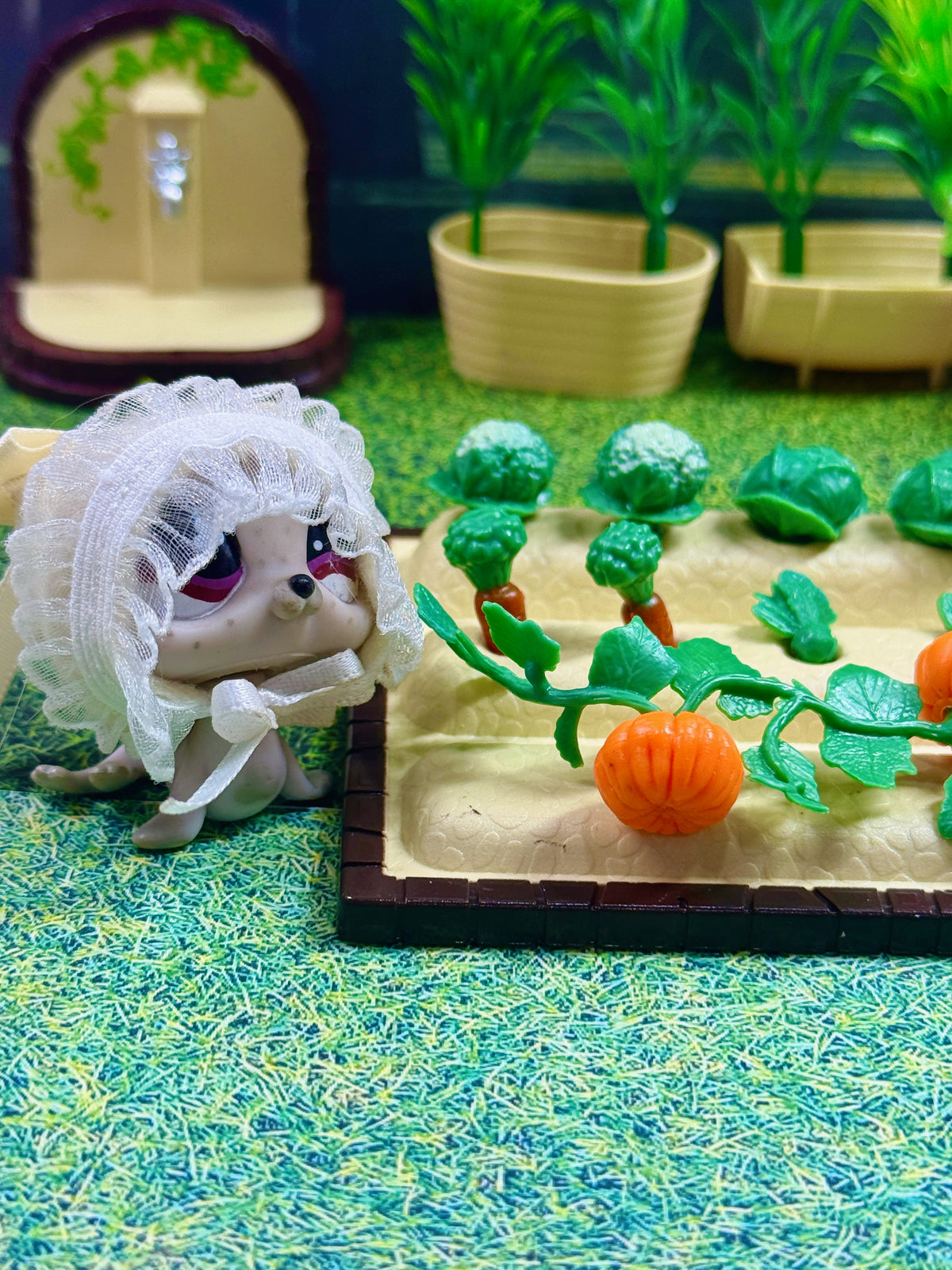 Miniature Vegetable Garden 30-Piece Playset | Dollhouse Farming Patch, Planters, Veggies & Tool for LPS & 1:12 Dioramas