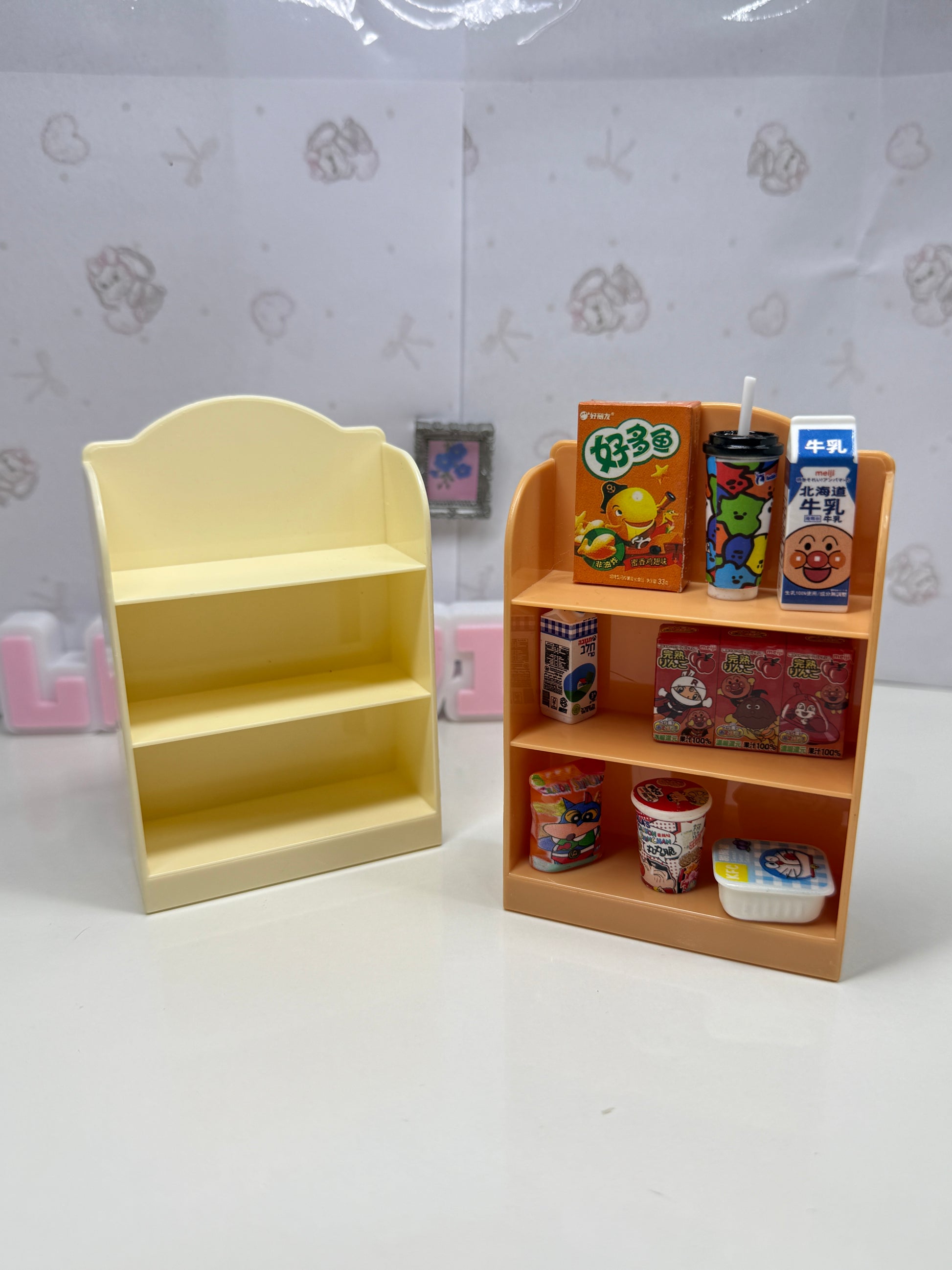 Trinket Shelves for LPS