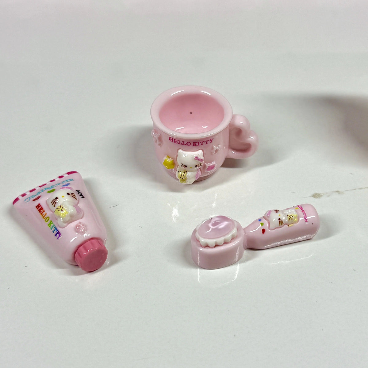 Miniature Bathroom Toiletries Set with Toothbrush, Toothpaste & Cup | LPS Accessories