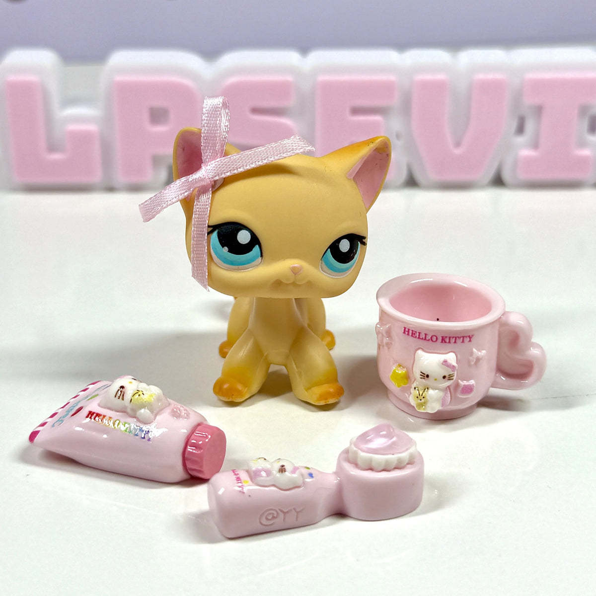 Miniature Bathroom Toiletries Set with Toothbrush, Toothpaste & Cup | LPS Accessories