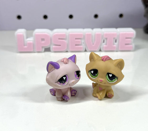 Set of 2 LPS Bon Bon Cat #576 & #552 (Valentine’s Set) | Littlest Pet Shop Cats