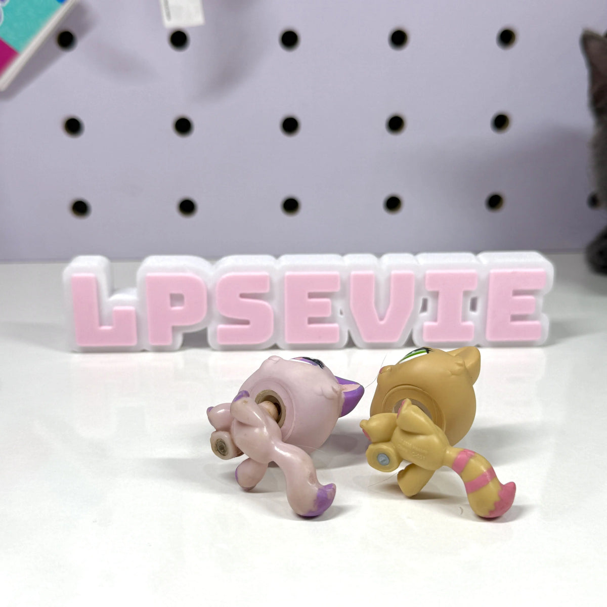 Set of 2 LPS Bon Bon Cat #576 & #552 (Valentine’s Set) | Littlest Pet Shop Cats