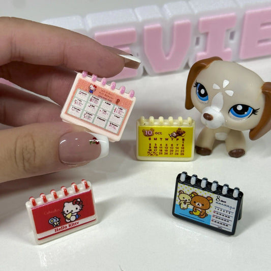 Miniature Desk Calendar Trinket – Kawaii Dollhouse Accessory for LPS Setups | Single or Set of 4