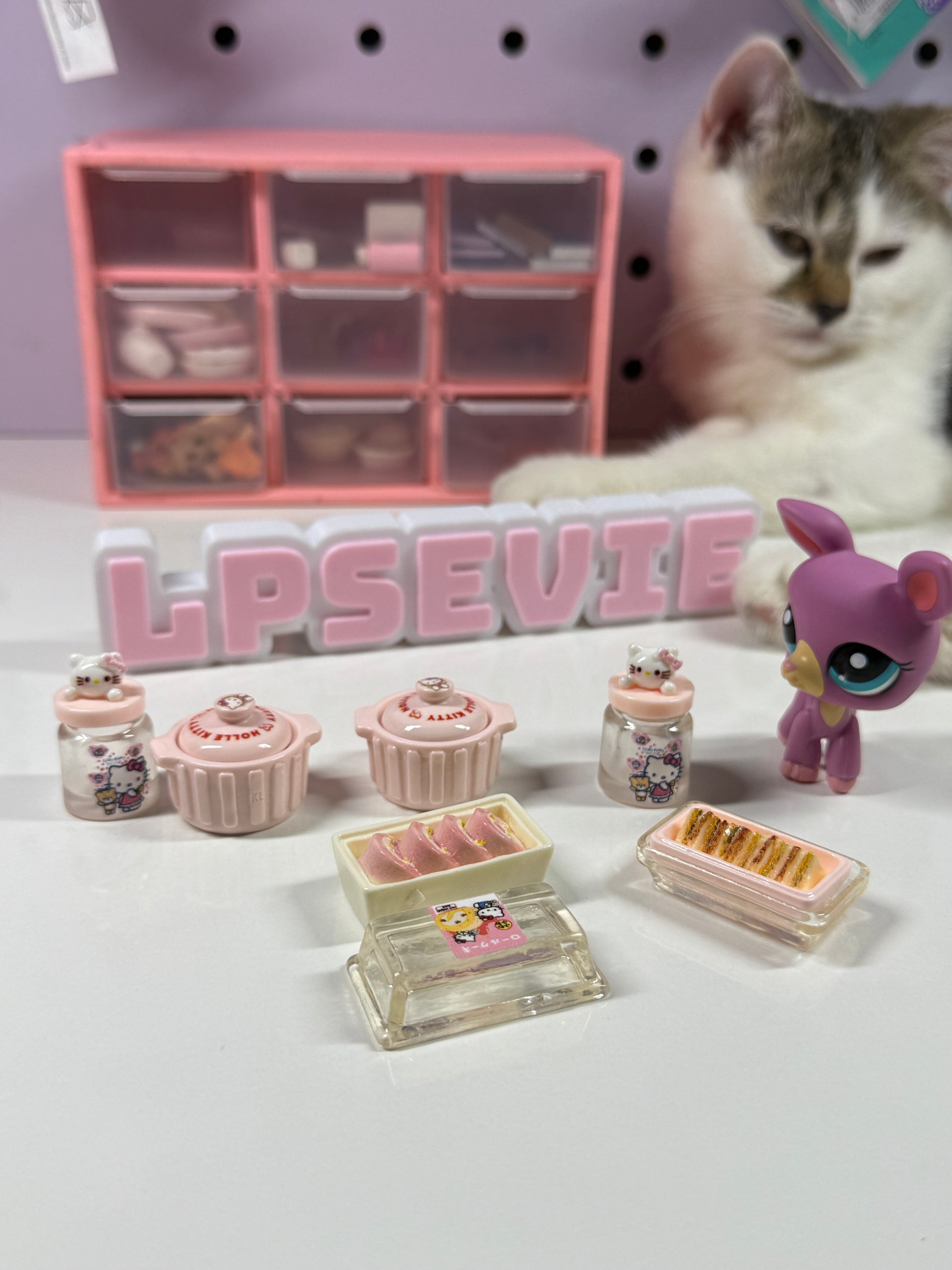 LPS Cute Hello-Kitty food trinkets