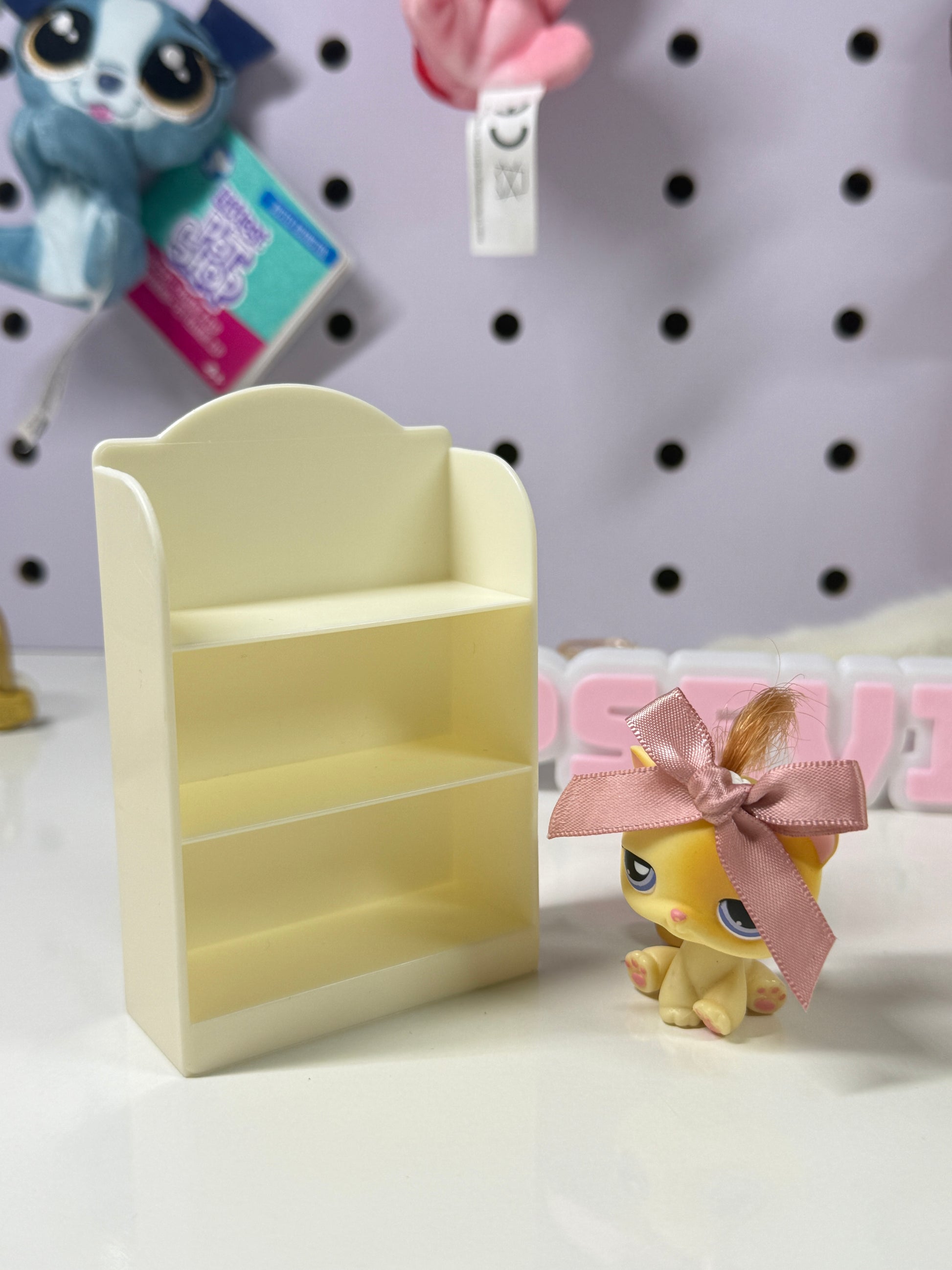 Trinket Shelves for LPS