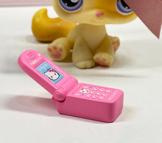 🎀 Hello Kitty Flip-Phone Trinket 🎀