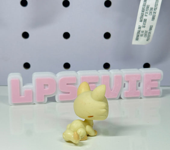 PS #848 Crouching Cat Authentic Littlest Pet Shop ✨