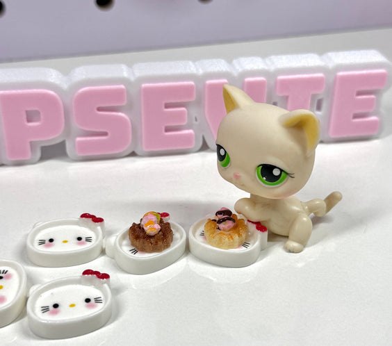 🎀 Hello Kitty Mini Plate Set for LPS 🍽️✨