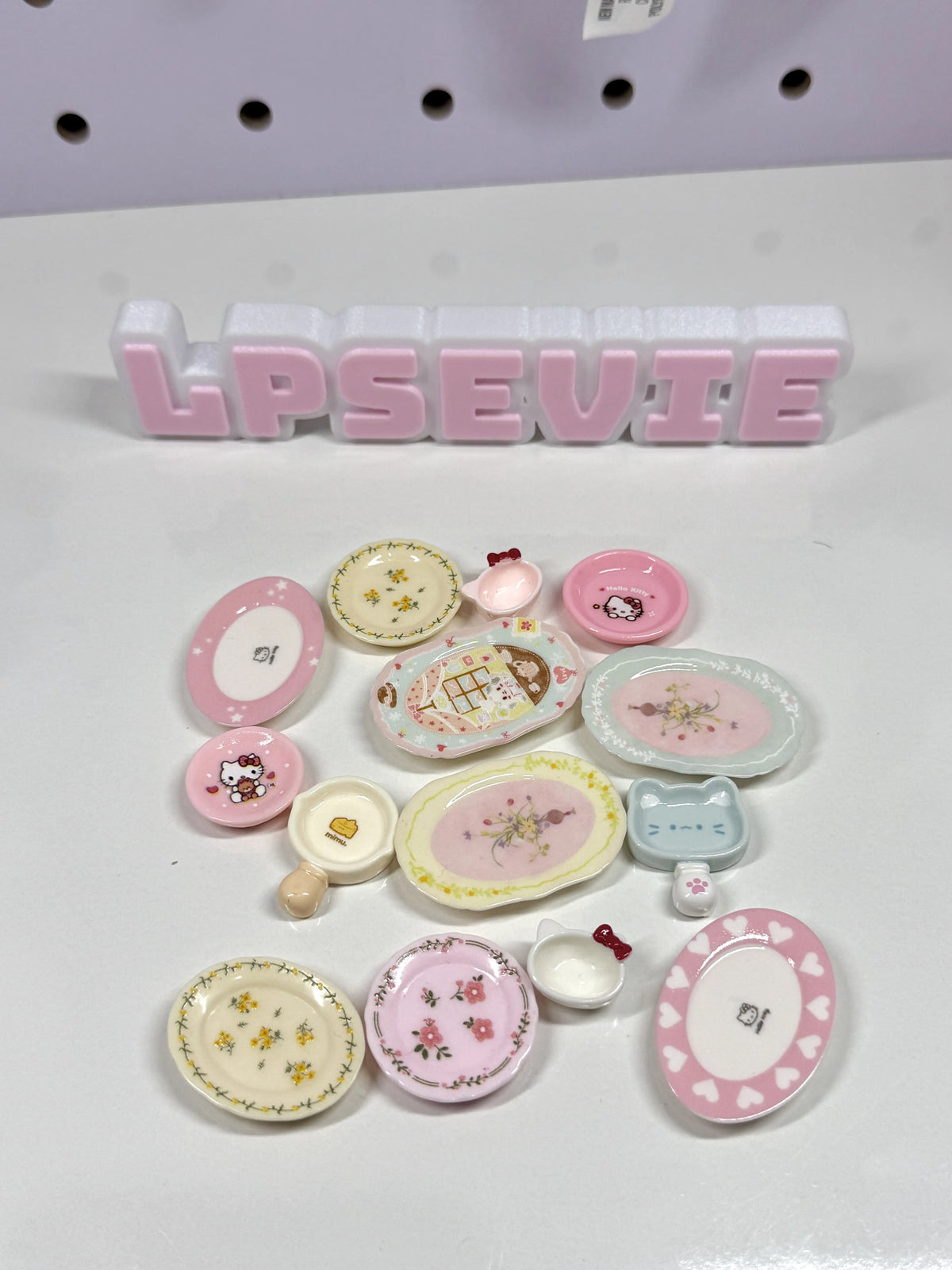🍽️ Miniature Cute Plate & Tray Trinket Set for LPS | Kawaii Plates, Trays & Kitchen Decor