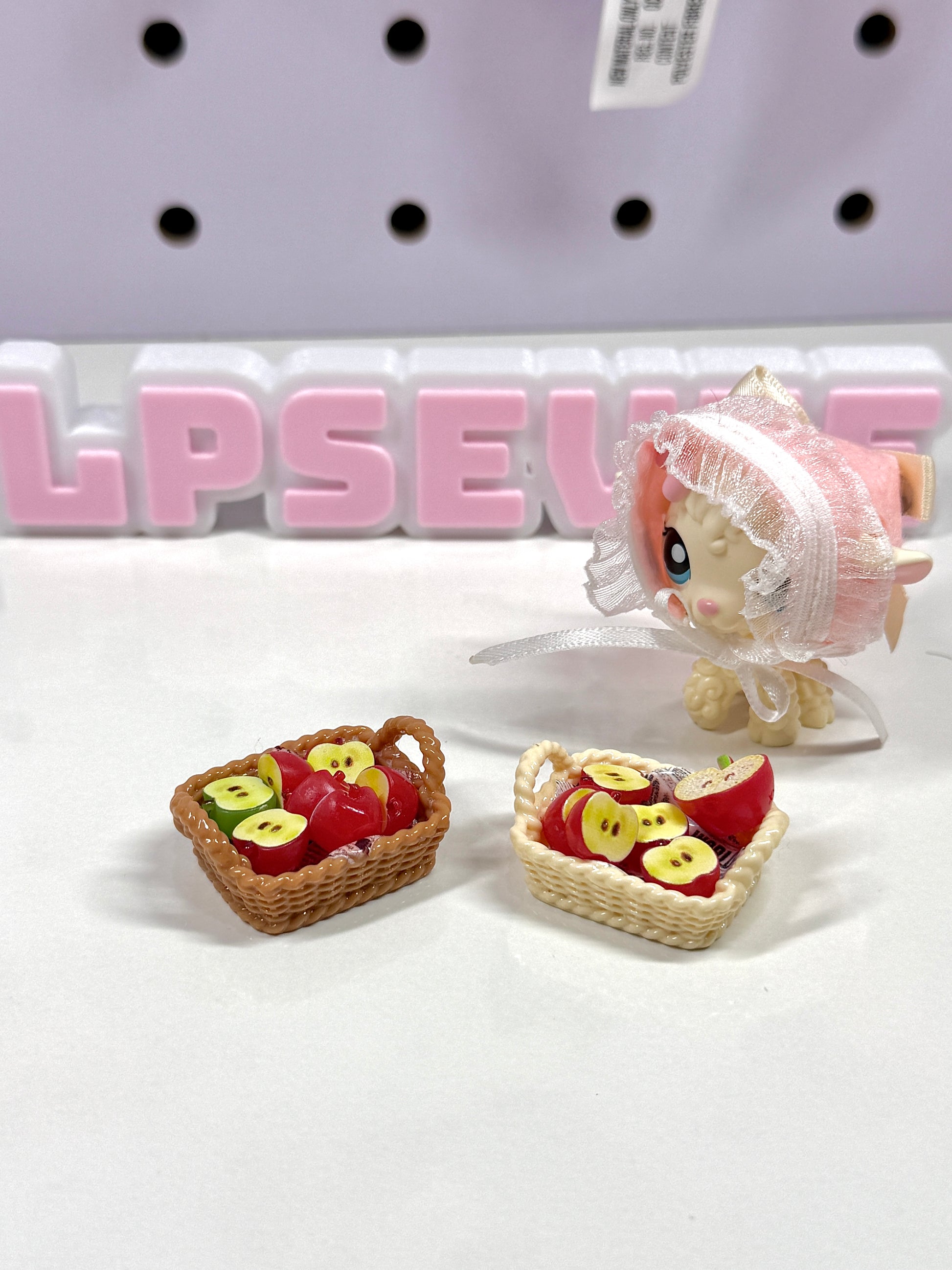 🍎 LPS Apple Basket Trinket Set 🧺✨