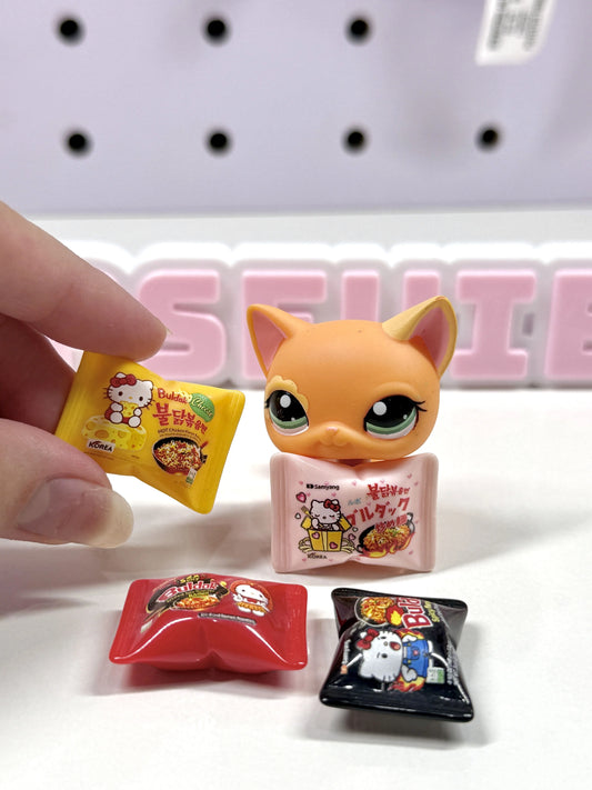 🍜 Hello Kitty Buldak Ramen Package Trinket for LPS 🎀