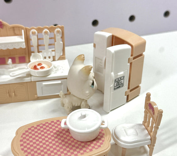 Miniature Beige Kitchen Set for LPS | Dollhouse Kitchen Furniture & Accessories