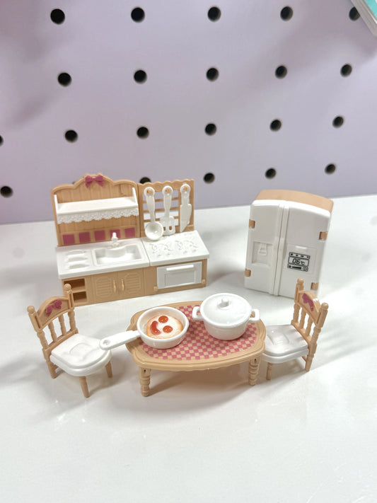 Miniature Beige Kitchen Set for LPS | Dollhouse Kitchen Furniture & Accessories