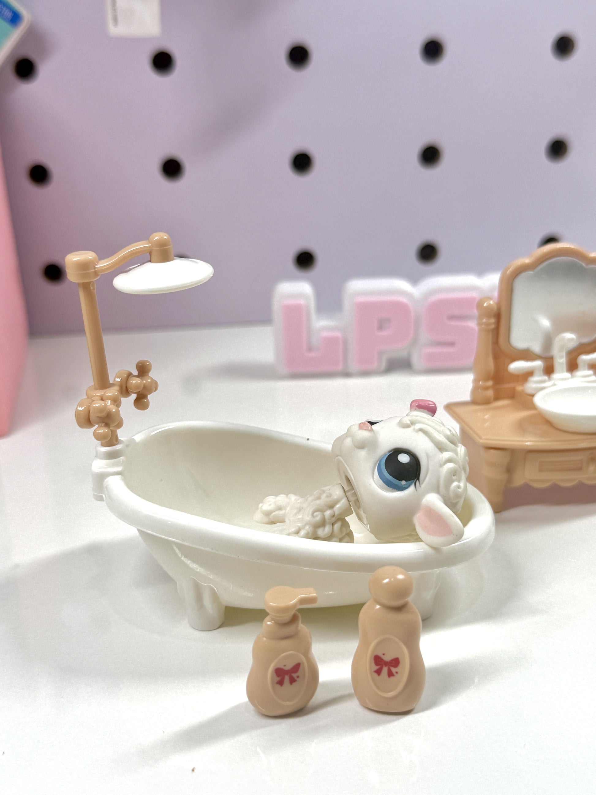 Miniature Bathroom Set for LPS | 1:12 Scale Dollhouse Bathroom Accessories