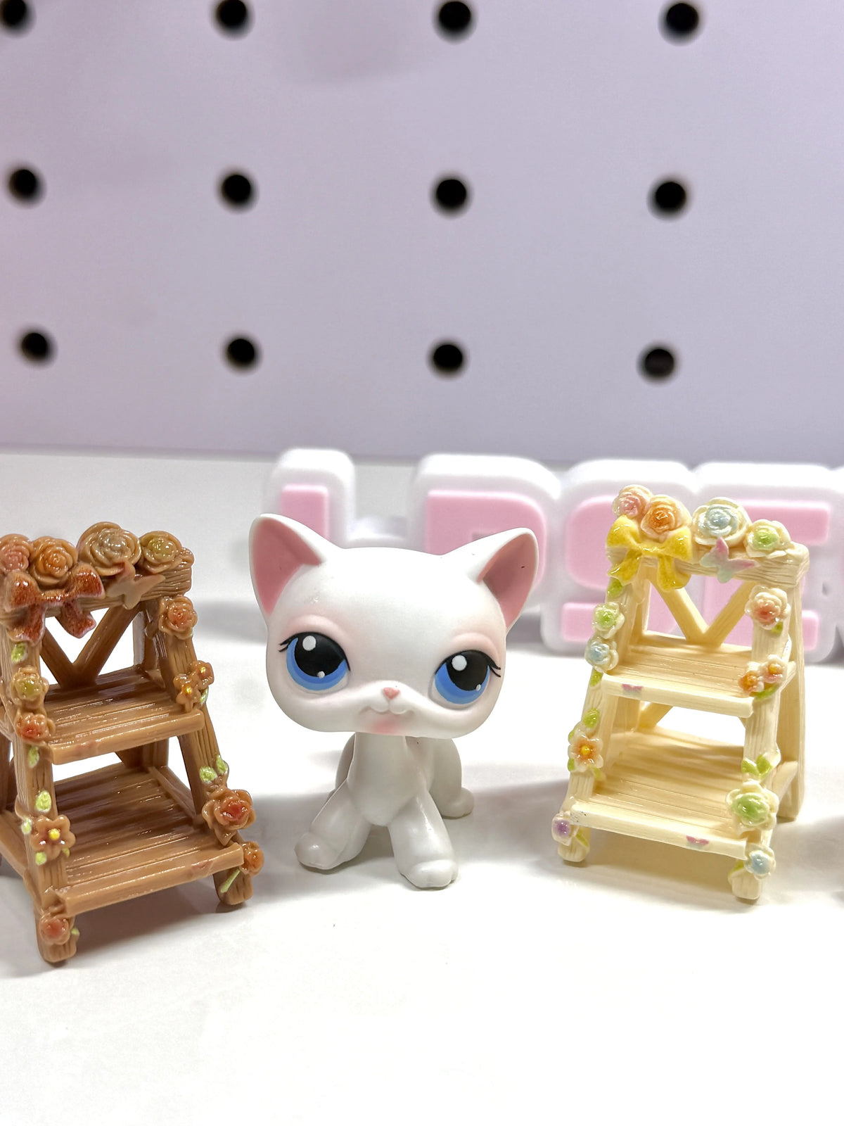 🌸 Miniature Floral Display Shelf for LPS| Flower Ladder Shelf Decor