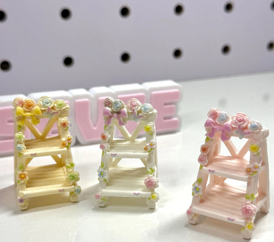 🌸 Miniature Floral Display Shelf for LPS| Flower Ladder Shelf Decor
