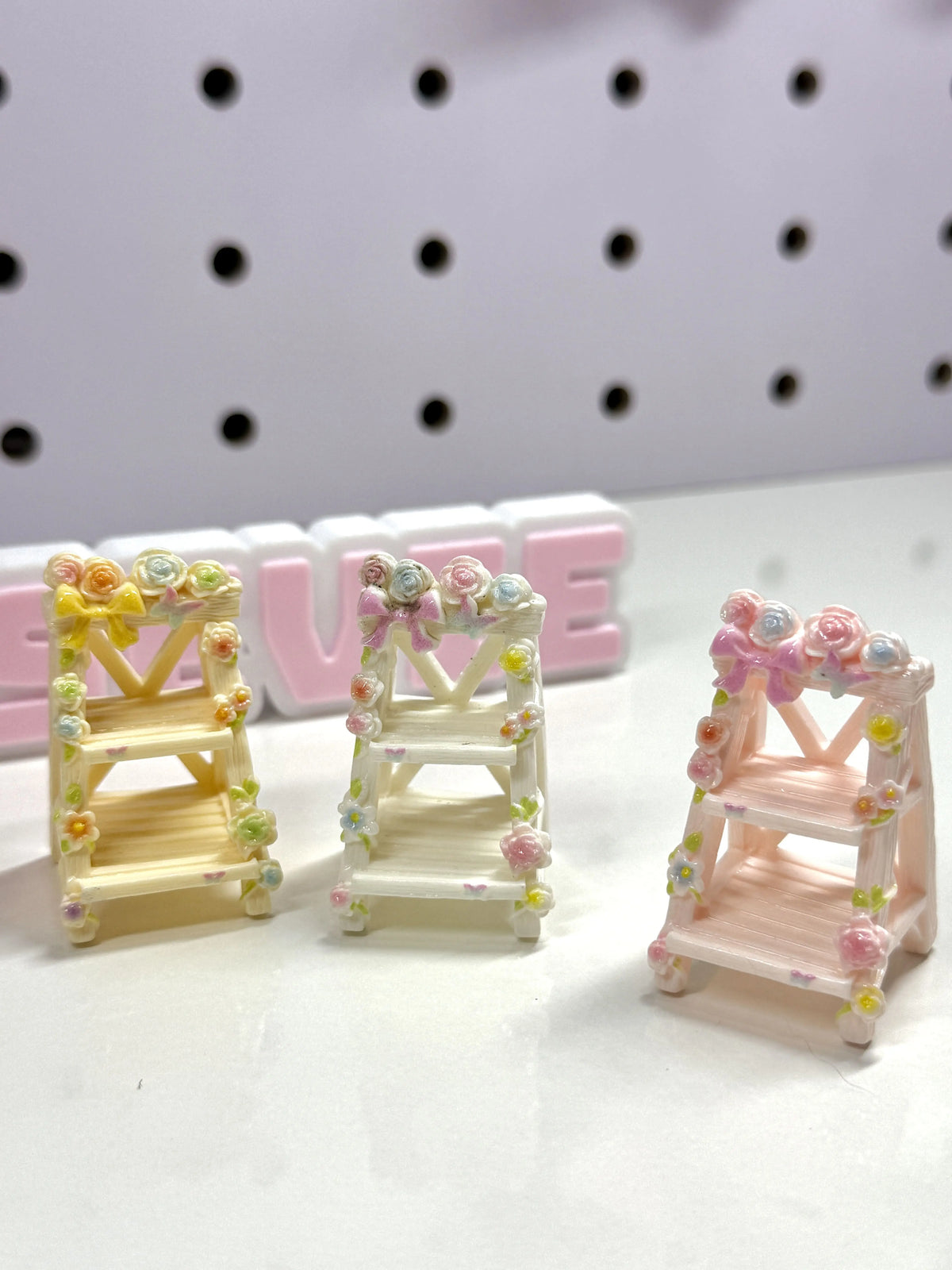 🌸 Miniature Floral Display Shelf for LPS| Flower Ladder Shelf Decor