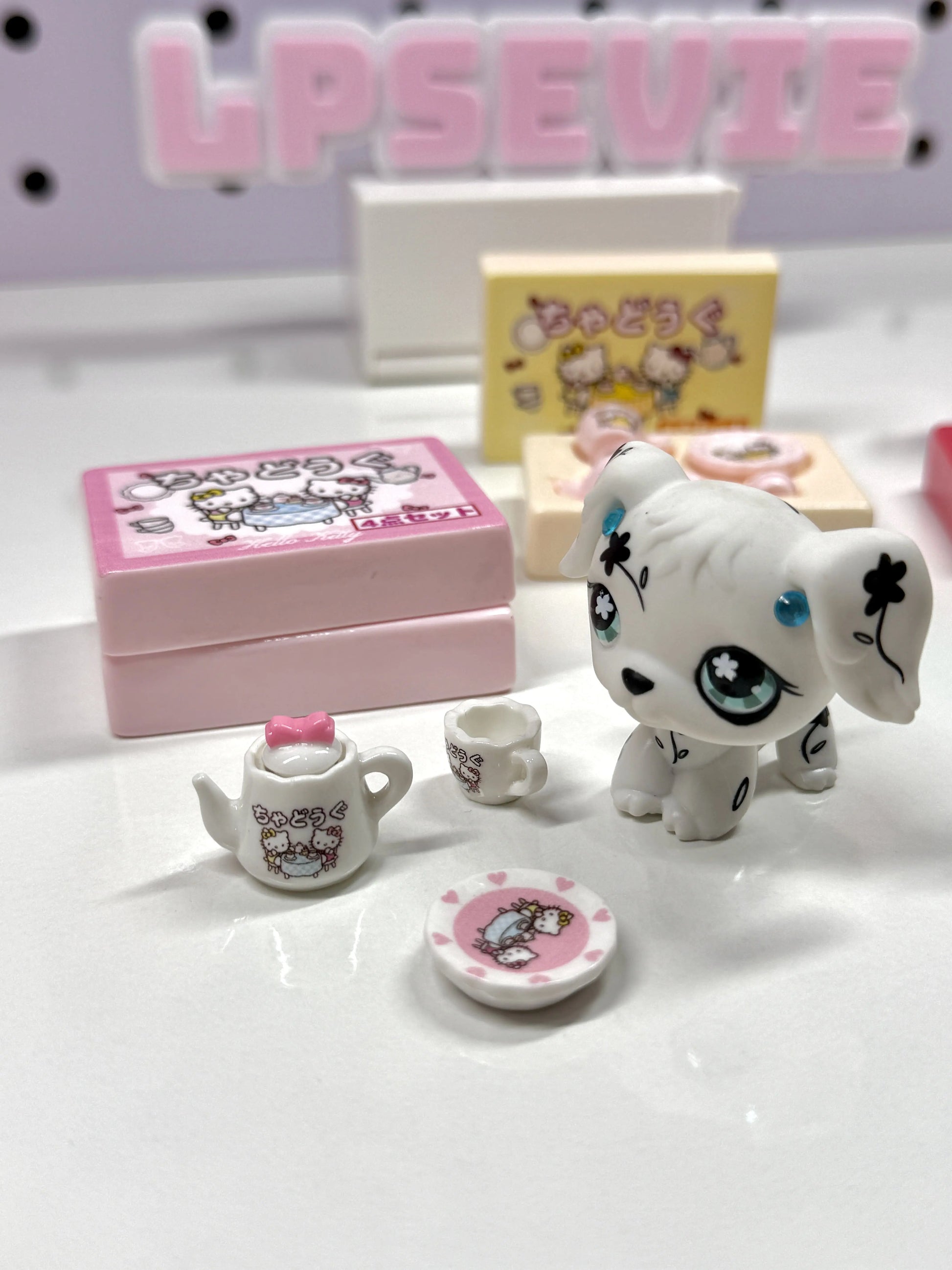 Miniature Tea Set for LPS & Dollhouse Accessories | Teapot, Teacups & Tray