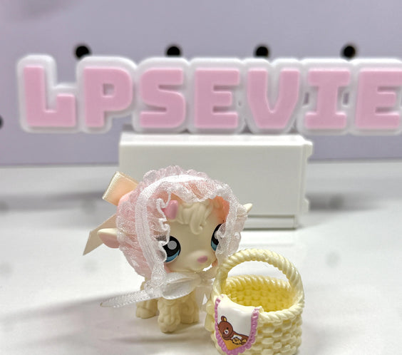 🧺 Miniature Rilakkuma Basket for LPS & Dollhouse Accessories | Cute Picnic Basket Prop