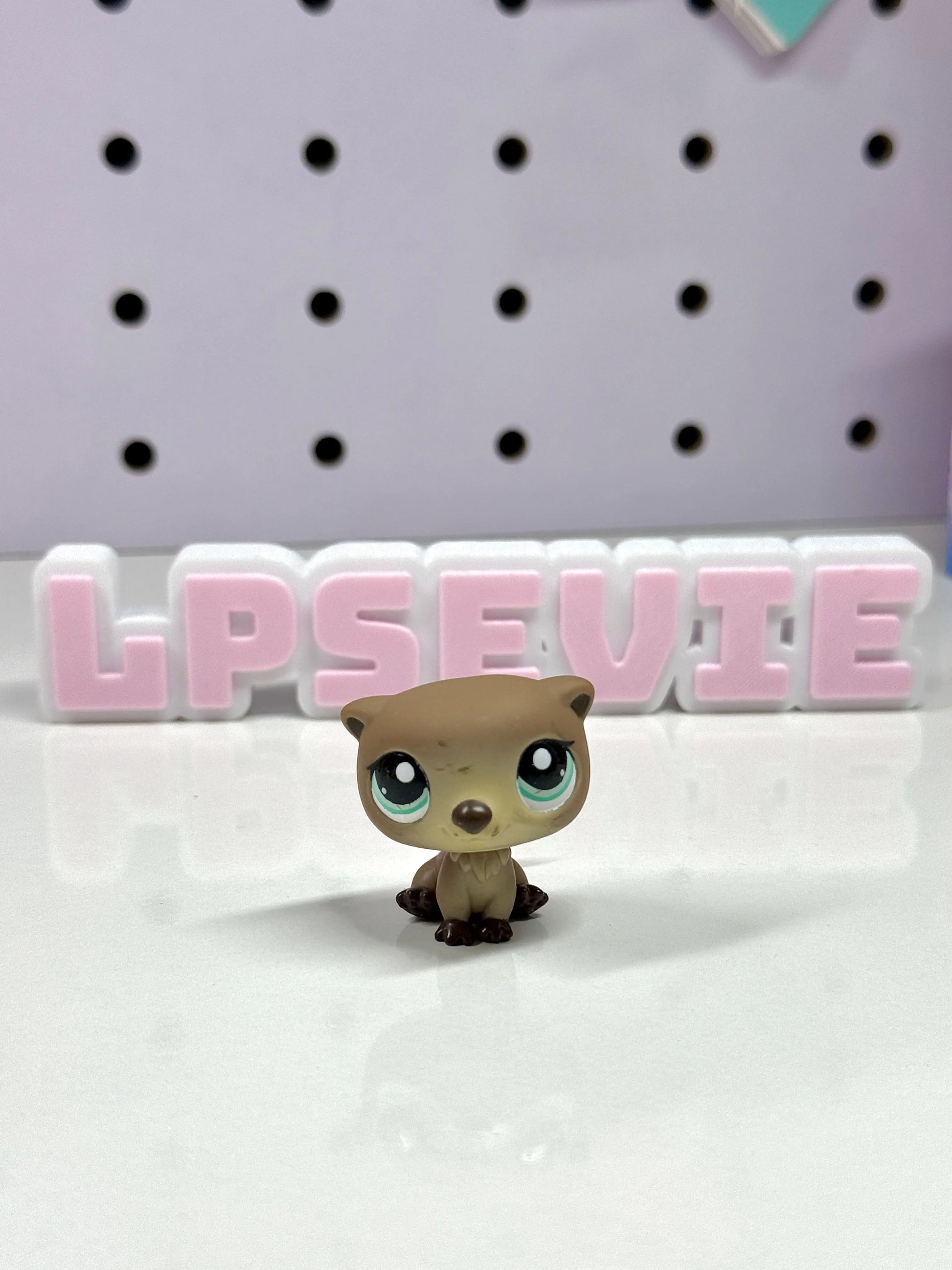 Authentic Littlest Pet Shop LPS #1609 Brown Otter