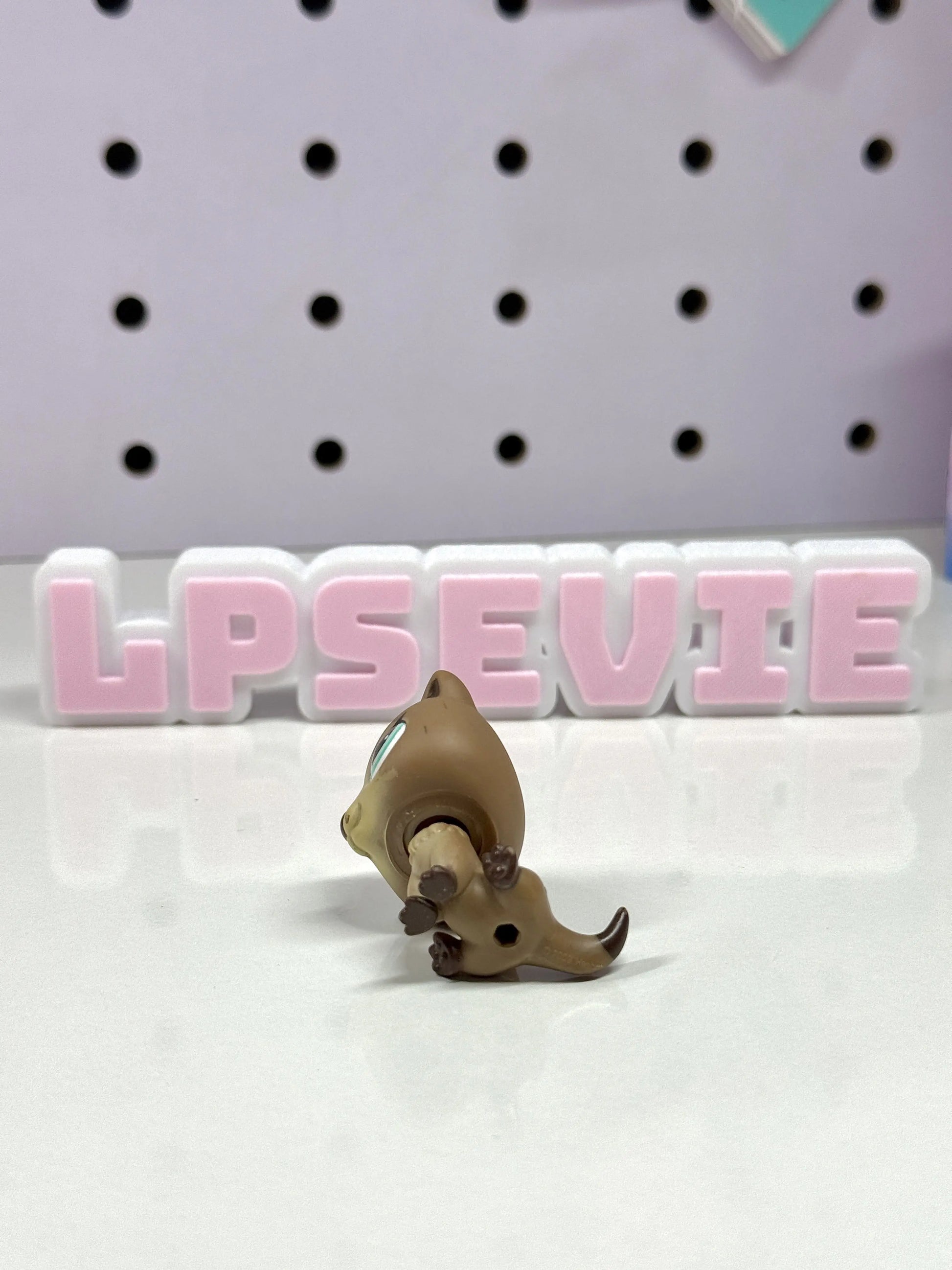Authentic Littlest Pet Shop LPS #1609 Brown Otter