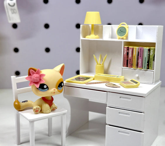 Miniature Study Desk & Chair Set with Accessories – White & Pastel Pink | Dollhouse Furniture & Figure Room Decor