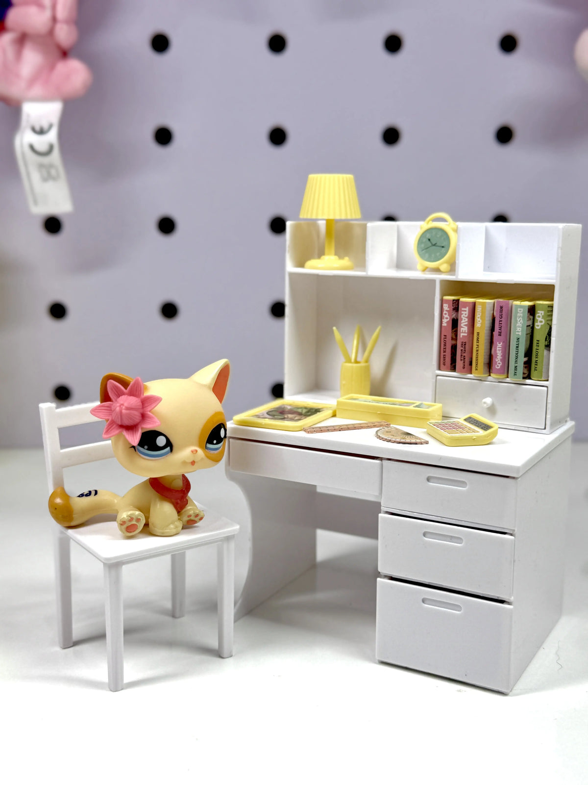 Miniature Study Desk & Chair Set with Accessories – White & Pastel Pink | Dollhouse Furniture & Figure Room Decor