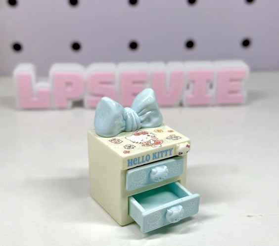 1 PC Miniature Kawaii Character Nightstand with Bow Topper – 2-Drawer Bedside Table | Dollhouse Bedroom Furniture