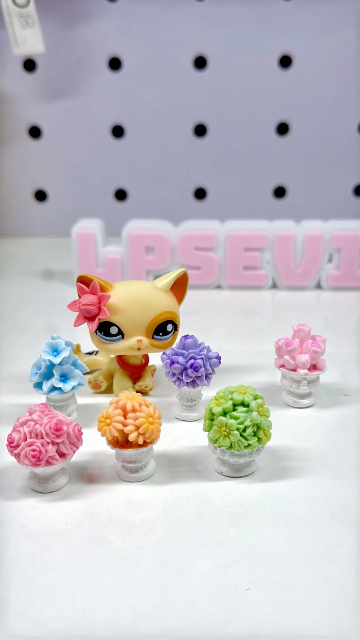 Set of 6 Miniature Flower Pots | Dollhouse Garden Decor Floral Accessories